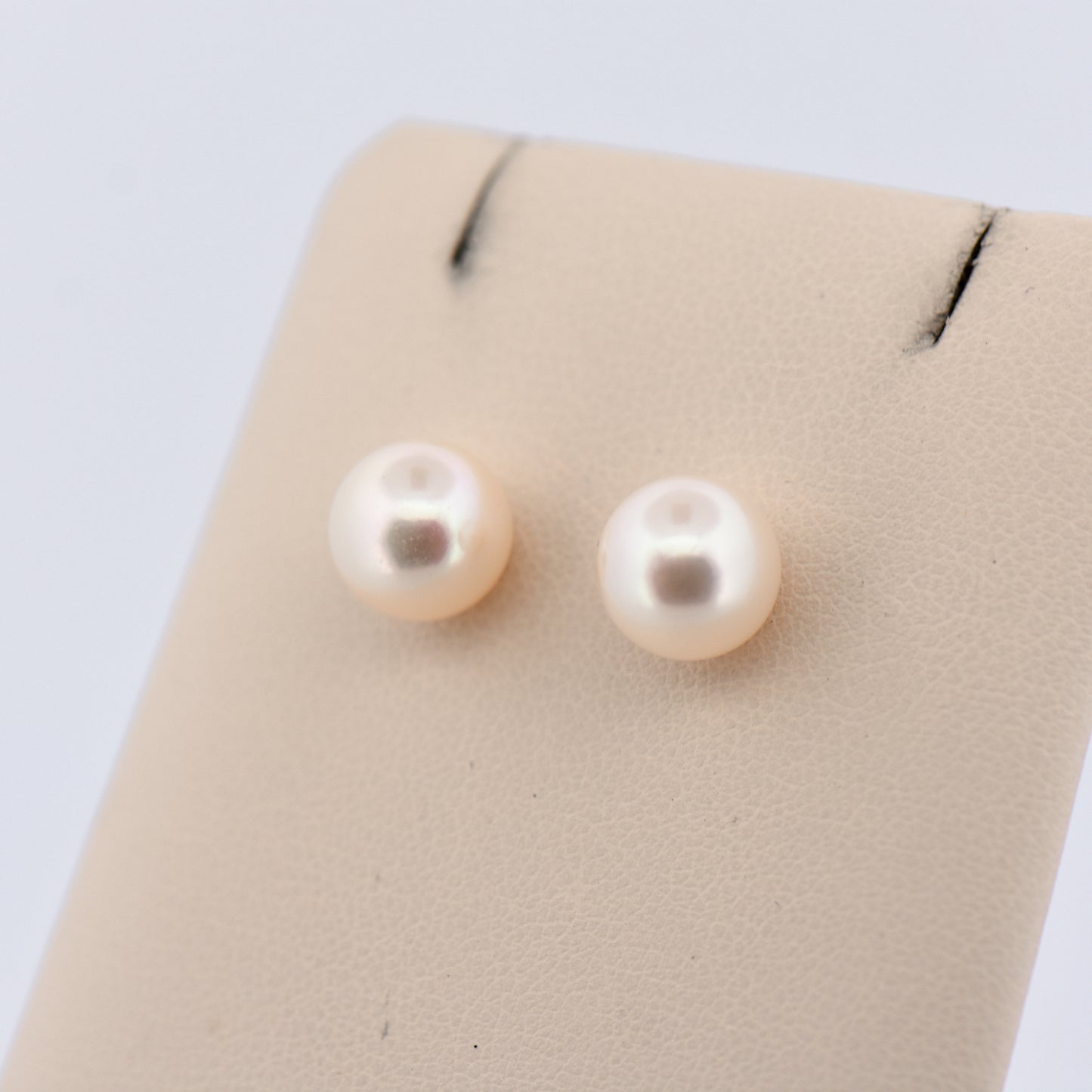 Classic Akoya Pearl Stud Earrings in Yellow Gold
