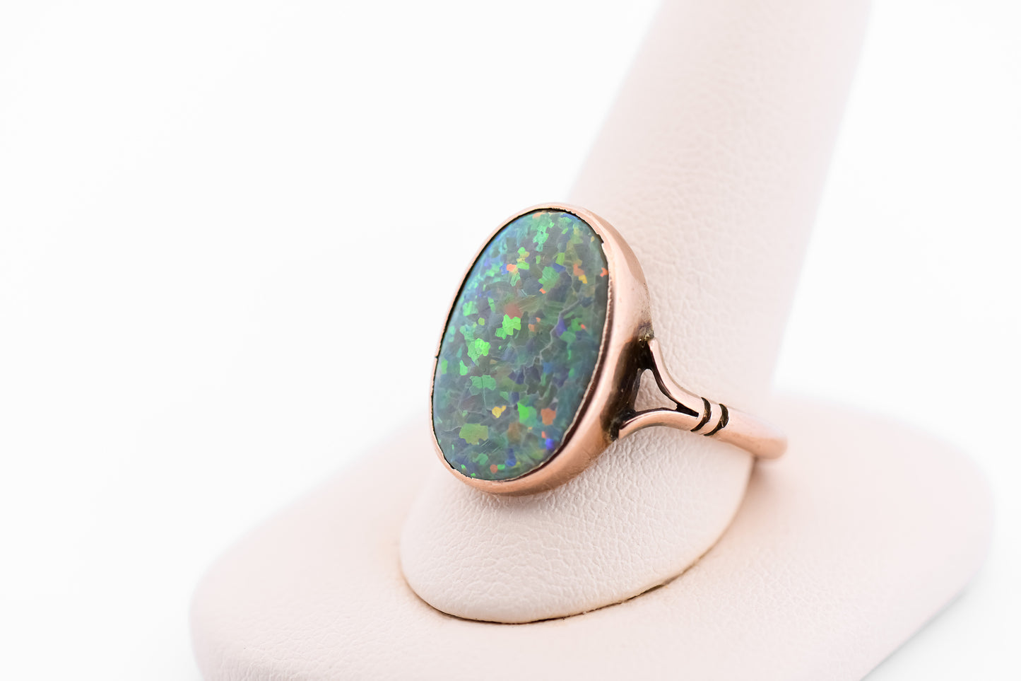 Amazing 9k Rose Gold Ring with Solitaire Puzzle-Pattern Black Opal