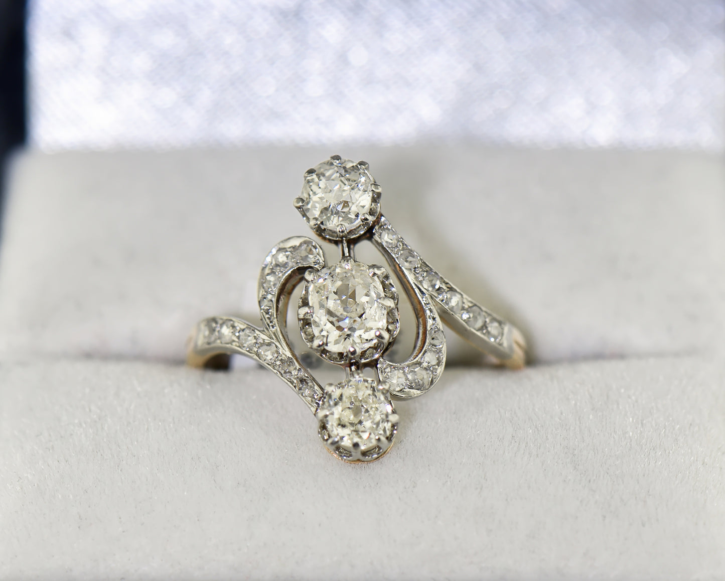 Amazing Art Nouveau Swirling Diamond 3-Stone Ring