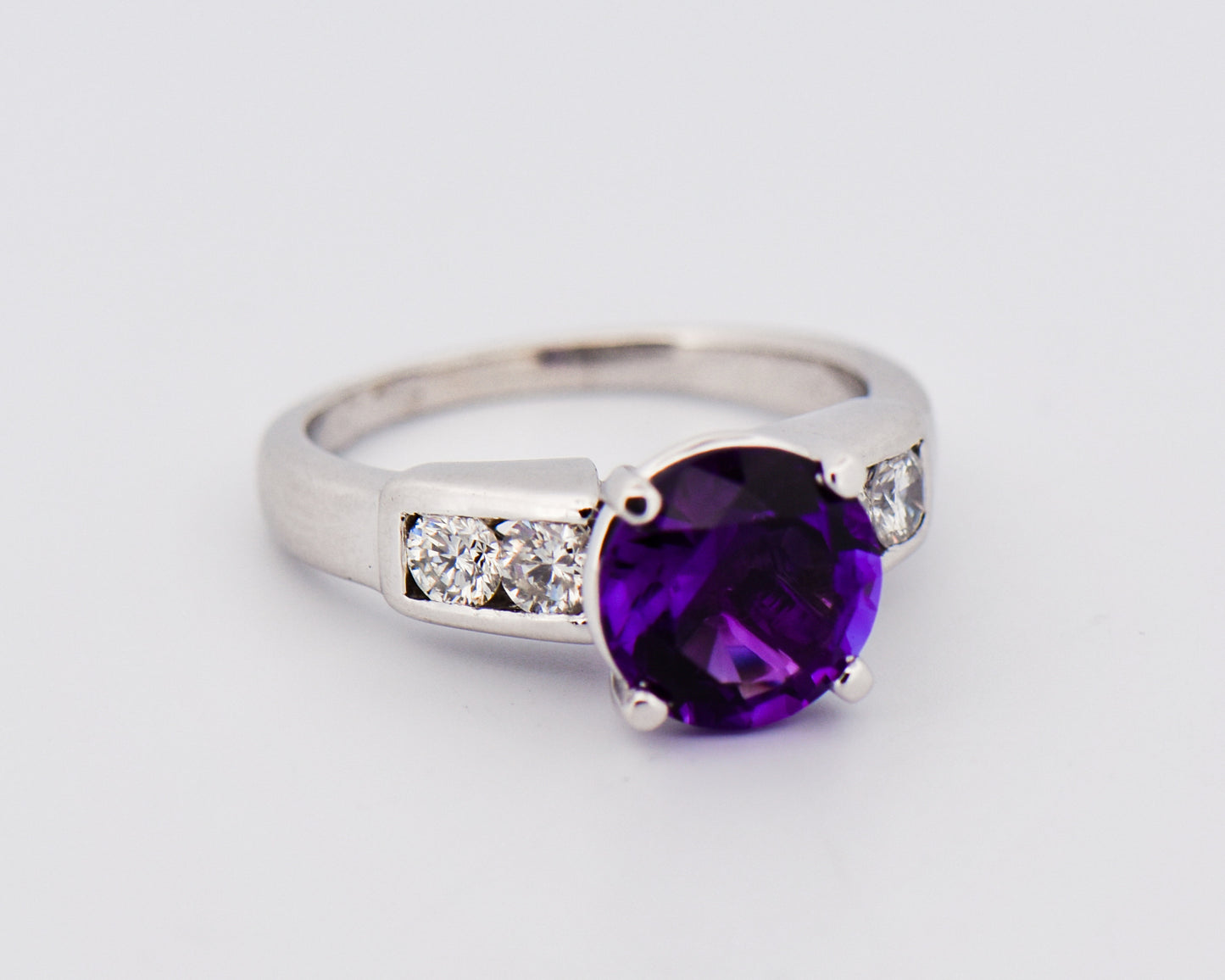 Fine Quality Round Amethyst Engagement Ring