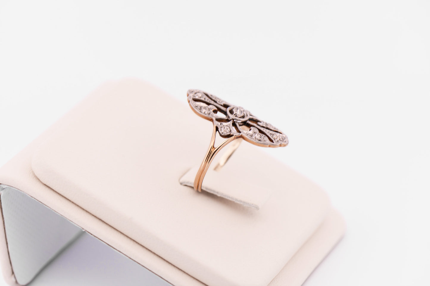 Antique Diamond Dinner Ring in Platinum and 14k Gold
