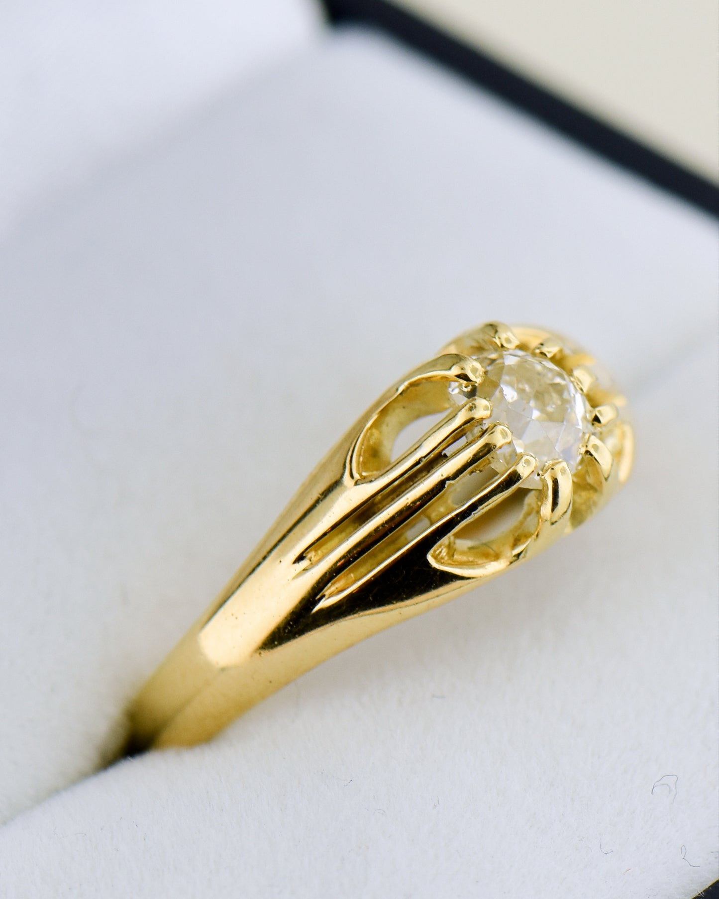Victorian Old Mine Cut Diamond Belcher Ring 18k