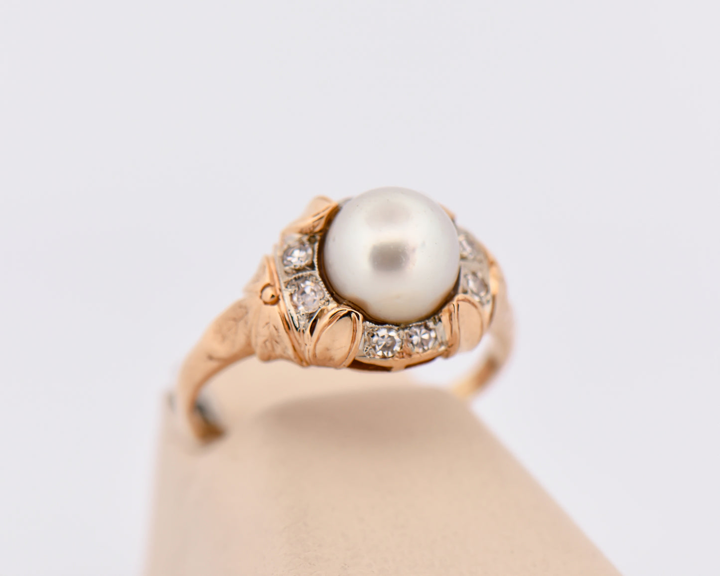 Art Deco Akoya Pearl Ring in Yellow Gold