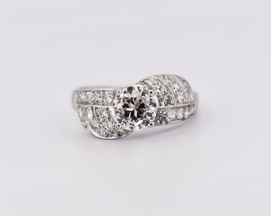 Art Deco Diamond Engagement Ring in Platinum