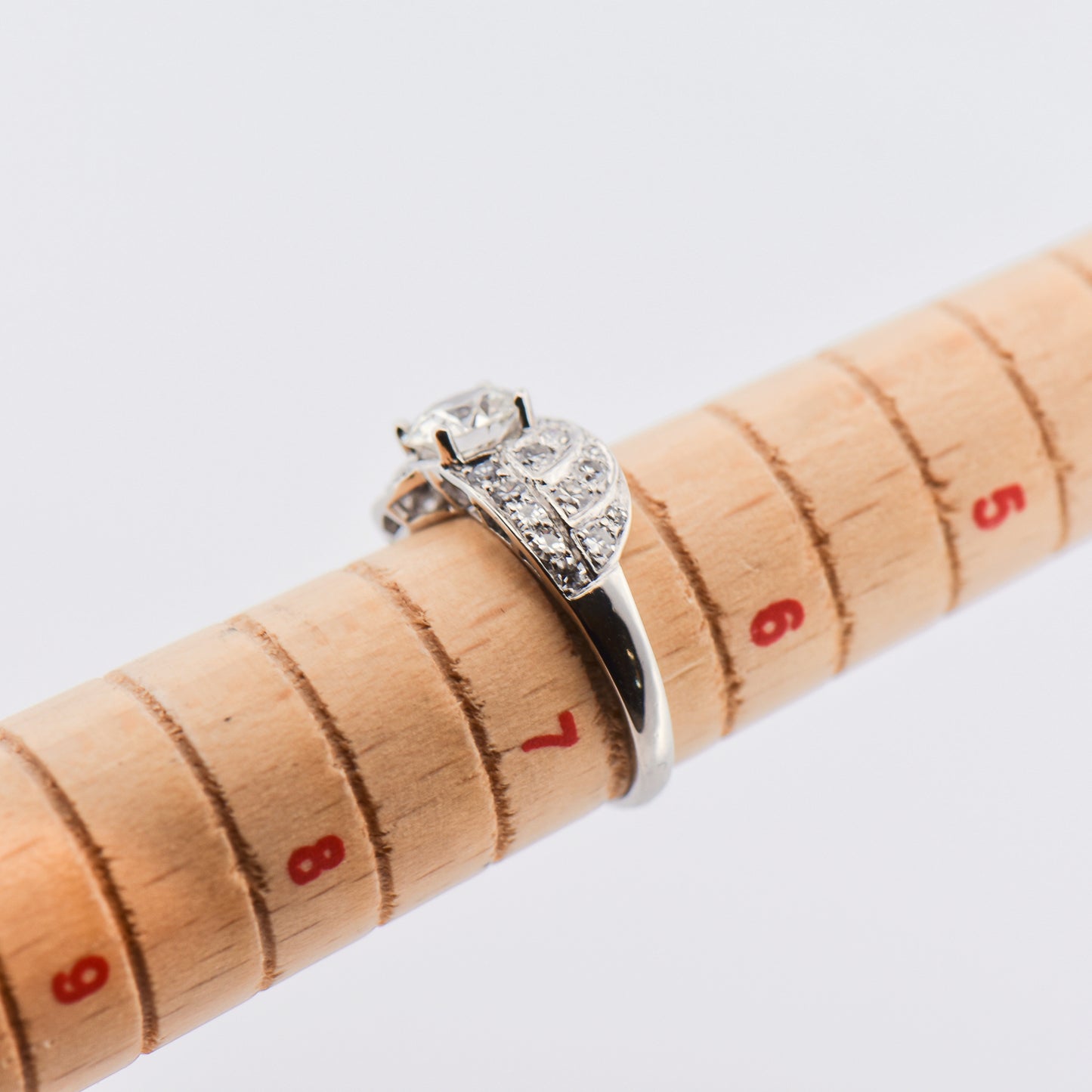 Art Deco Diamond Engagement Ring in Platinum