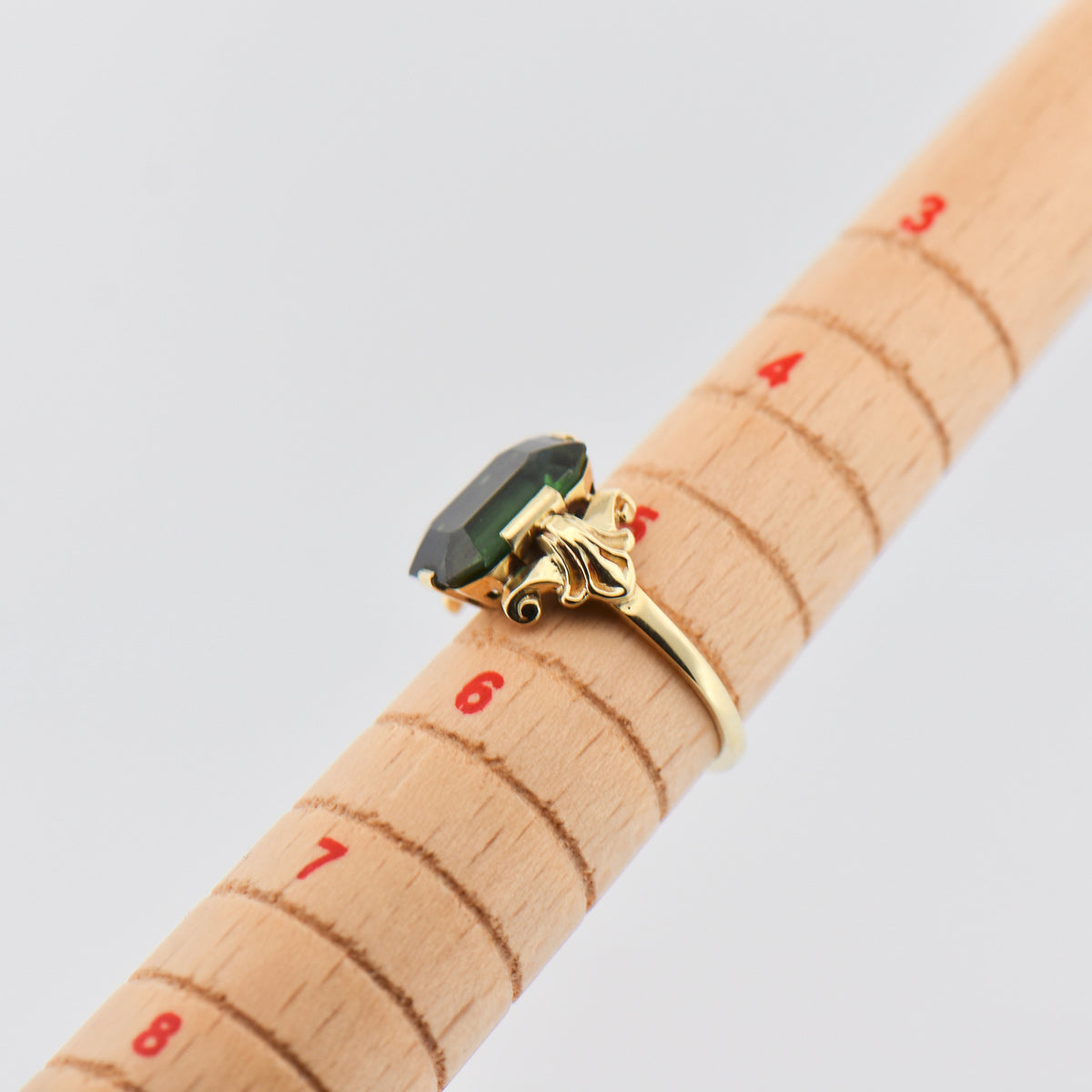 Art Deco Green Tourmaline Ring in 14k Yellow Gold