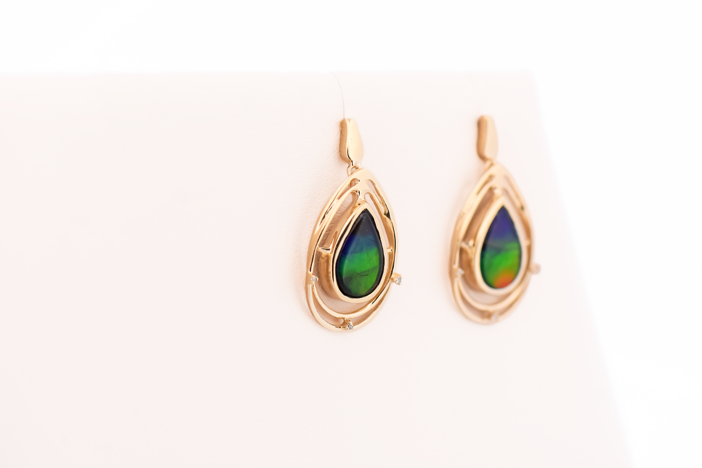 Beautiful Canadian Ammolite Triplet Pendant & Earring Set in 14k Yellow Gold