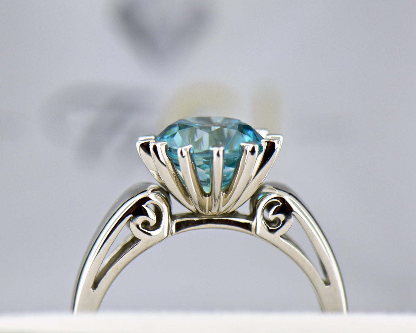 White Gold & Blue Zircon Crown-Style Solitaire Ring