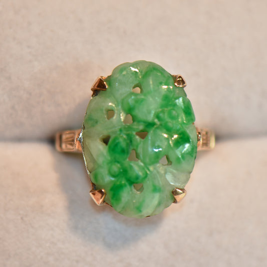 Art Deco Carved Green Jadeite Jade Ring