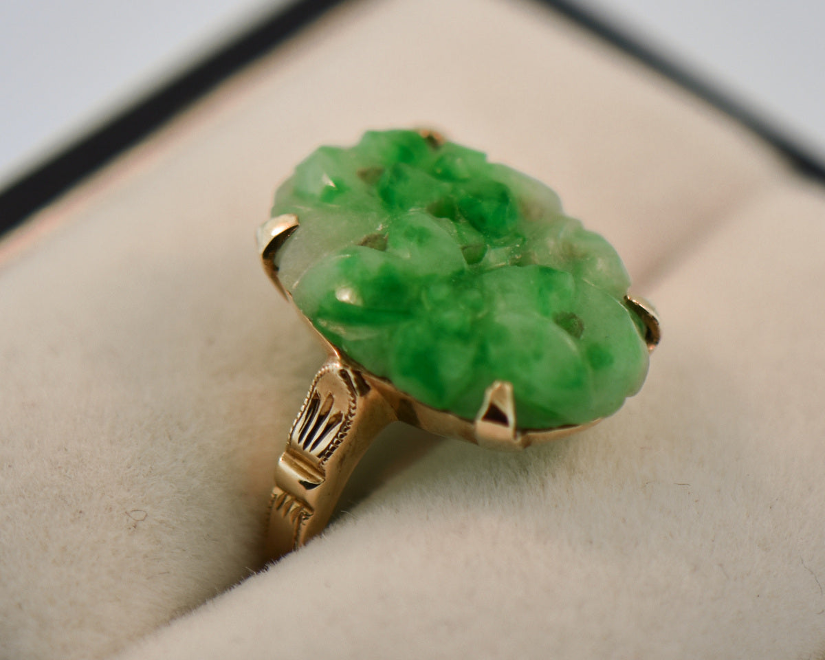 Art Deco Carved Green Jadeite Jade Ring