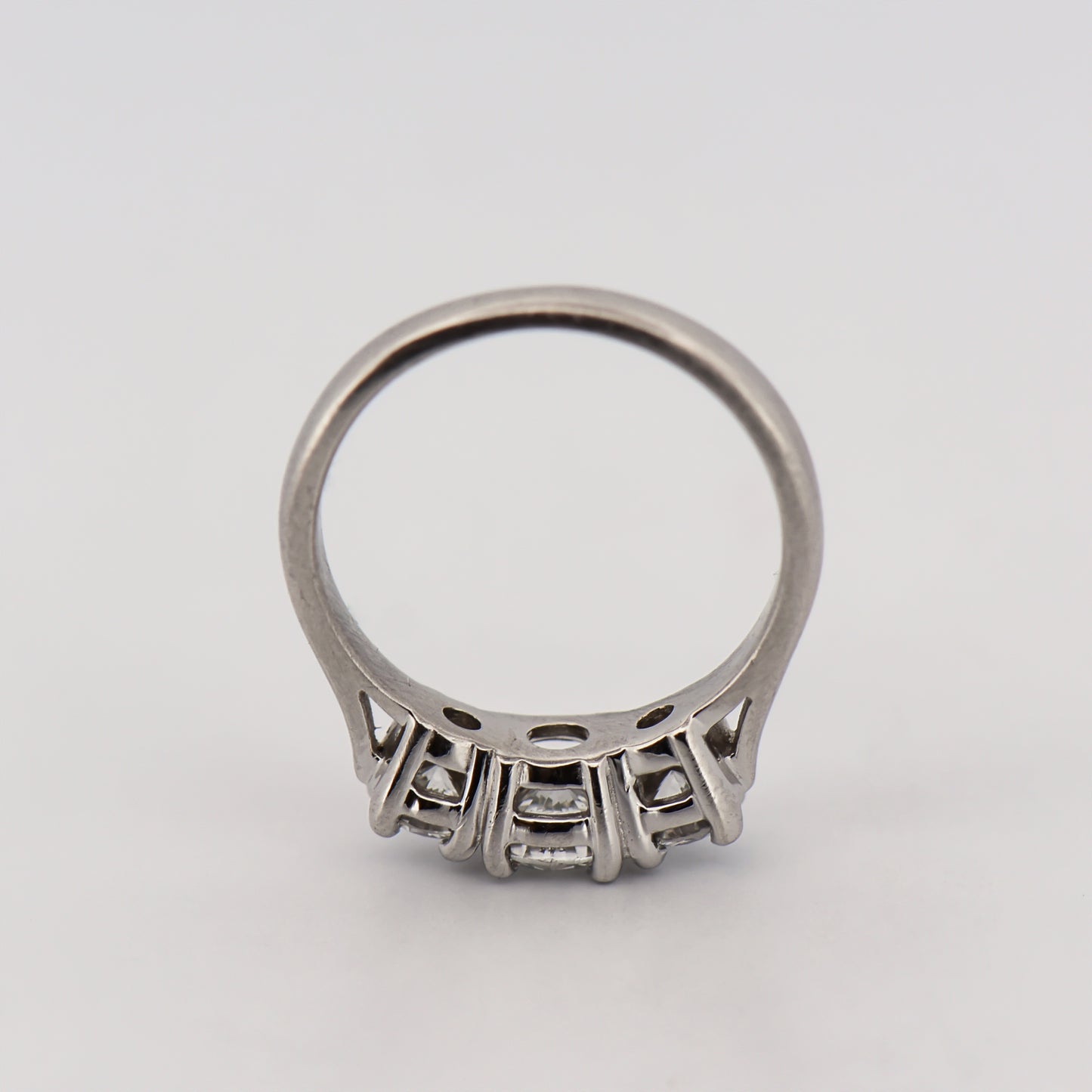 Classic Platinum & Diamond 3-Stone Ring 1ctw