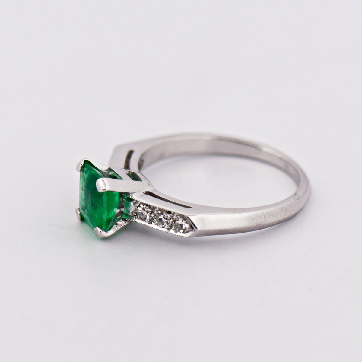 Vintage Platinum Engagement Ring with Colombian Emerald
