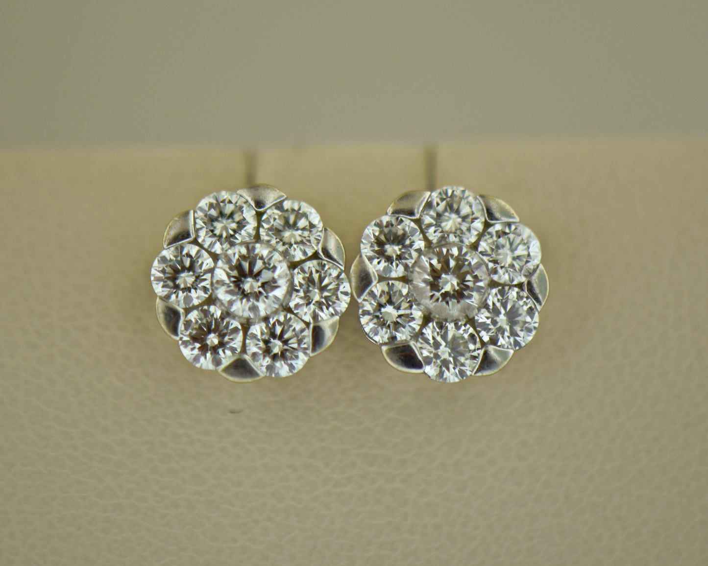 Estate Effy VS Diamond Cluster Stud Earrings