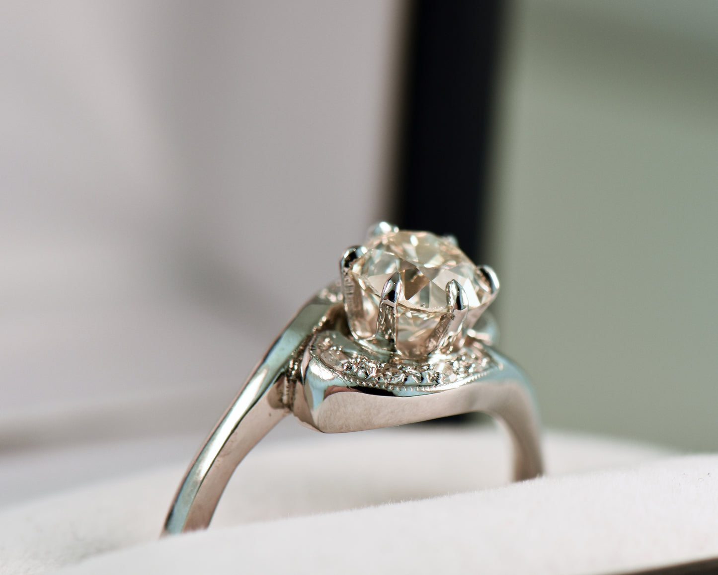 Diamond Eng Ring 14kw 1.00ct ctr .08ct accts i1 l