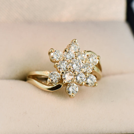 Exquisite Gold & Diamond Cluster Star Ring -Top Quality
