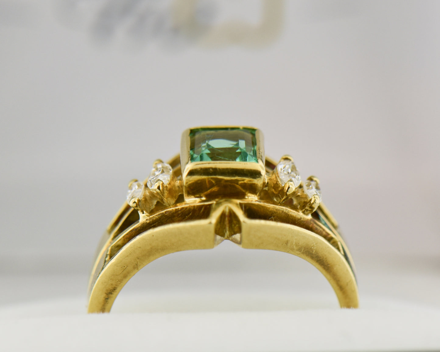 Vintage French 18k Gold & Mint Green Emerald Ring