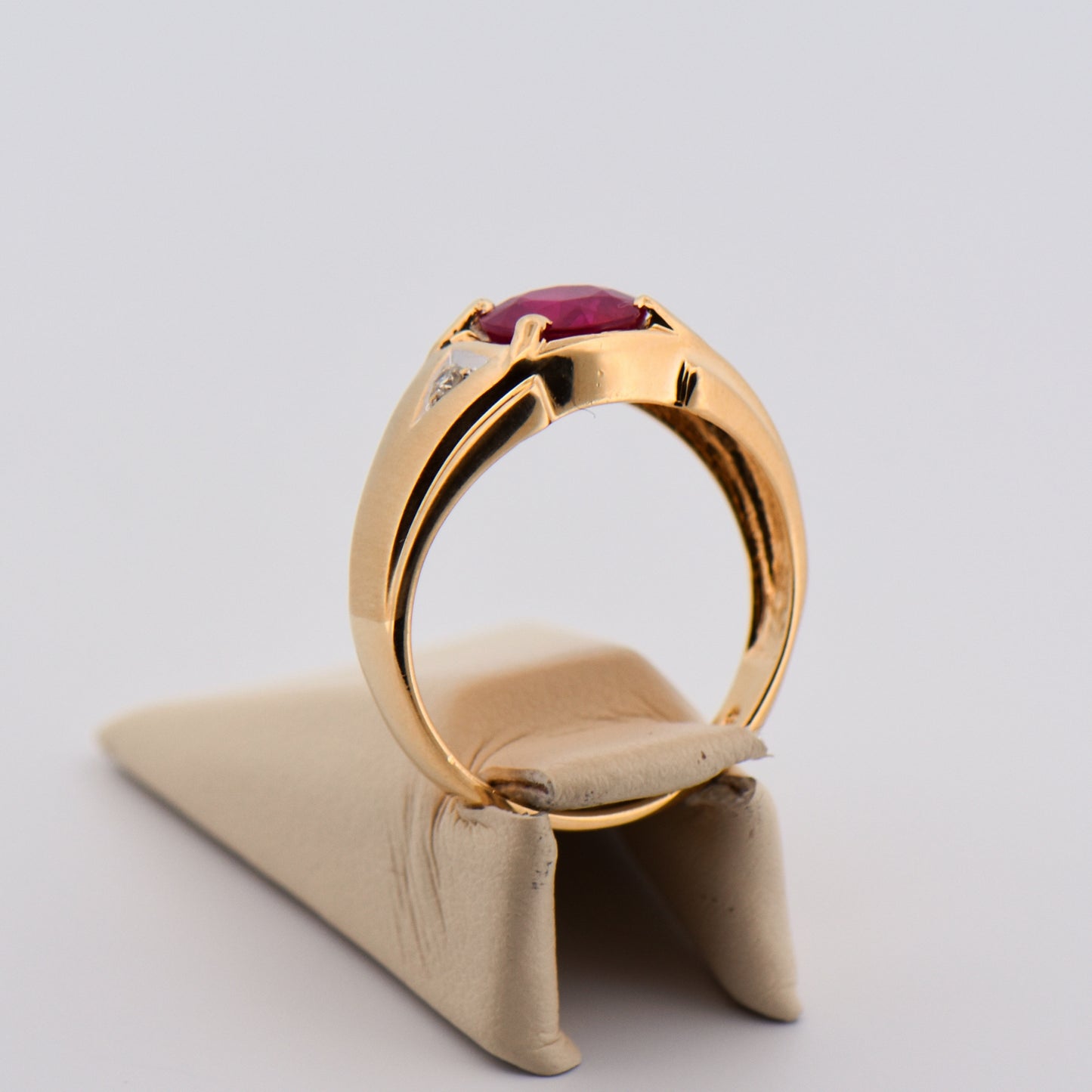 Vintage Gold Gents Ring with Large Natural Ruby