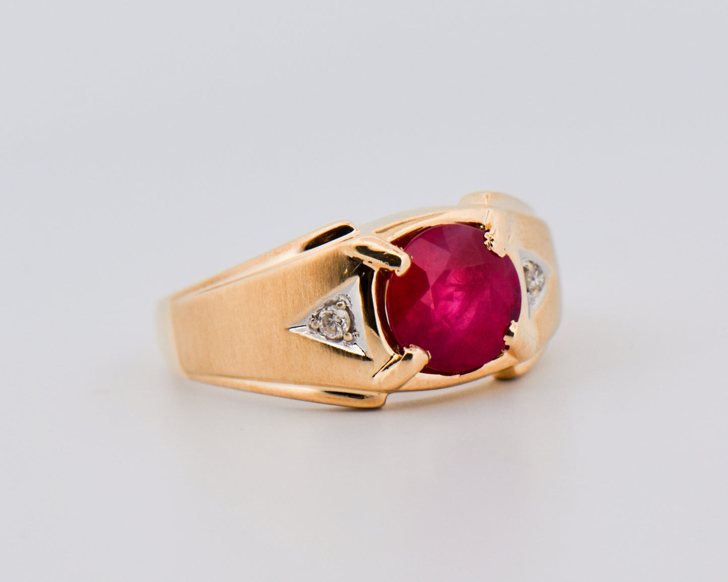 Vintage Gold Gents Ring with Large Natural Ruby