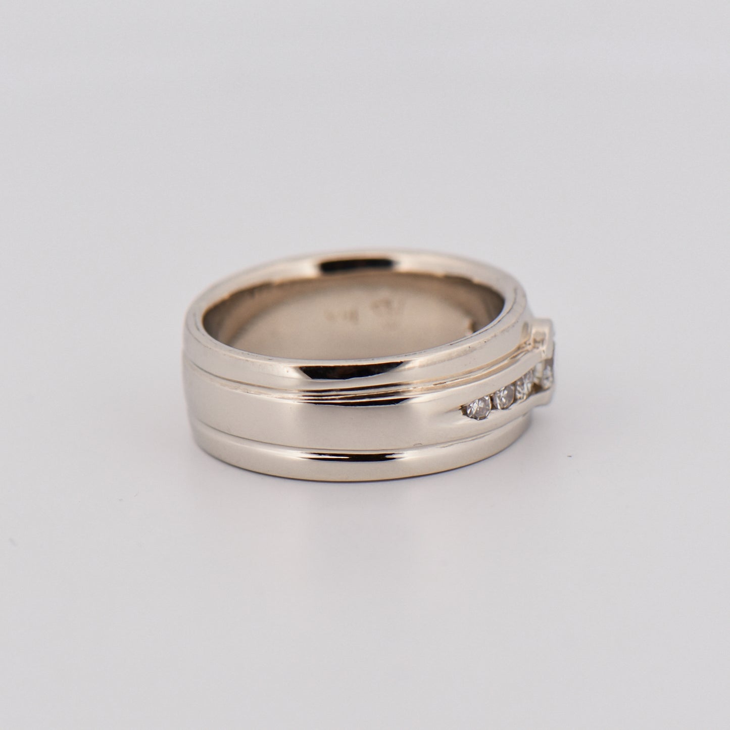 Men's 14k White Gold Diamond Comfort Fit Wedding Band