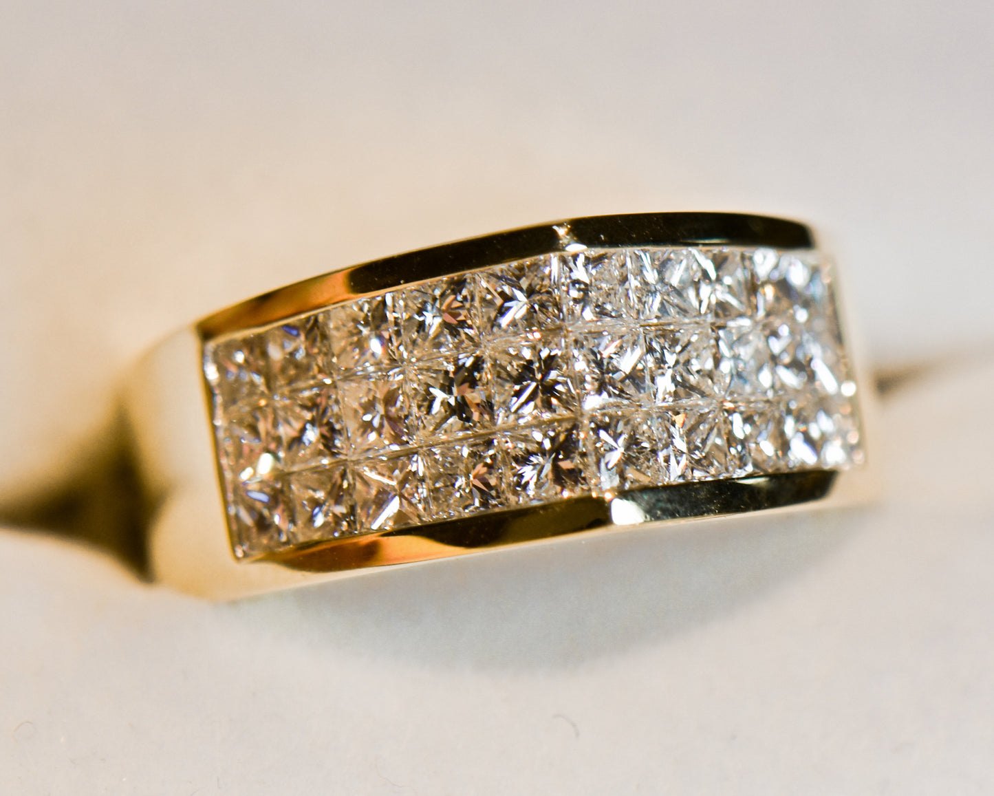 Invisiset Princess Cut Diamond Band in Heavy 18k Gold