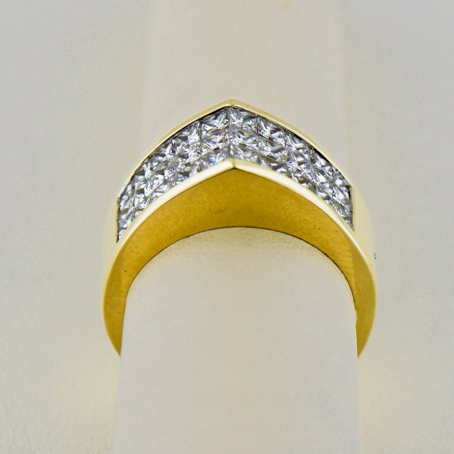 Invisiset Princess Cut Diamond Band in Heavy 18k Gold