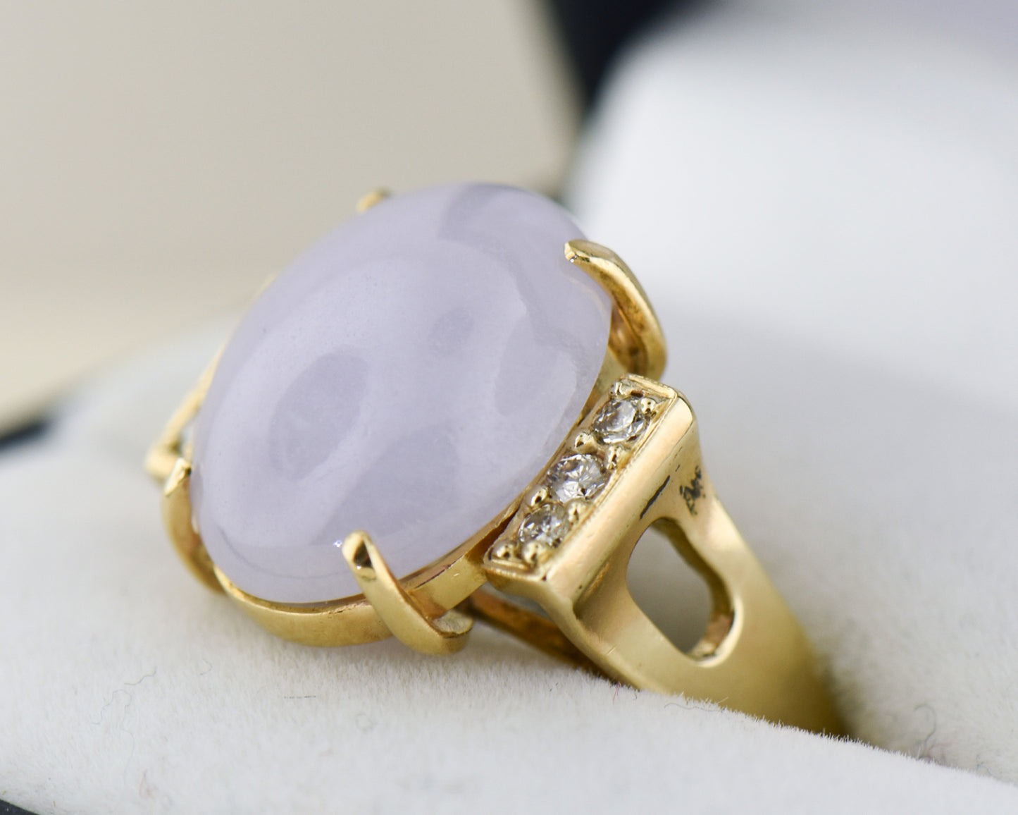 Top Quality Lavender Jade & Diamond Ring