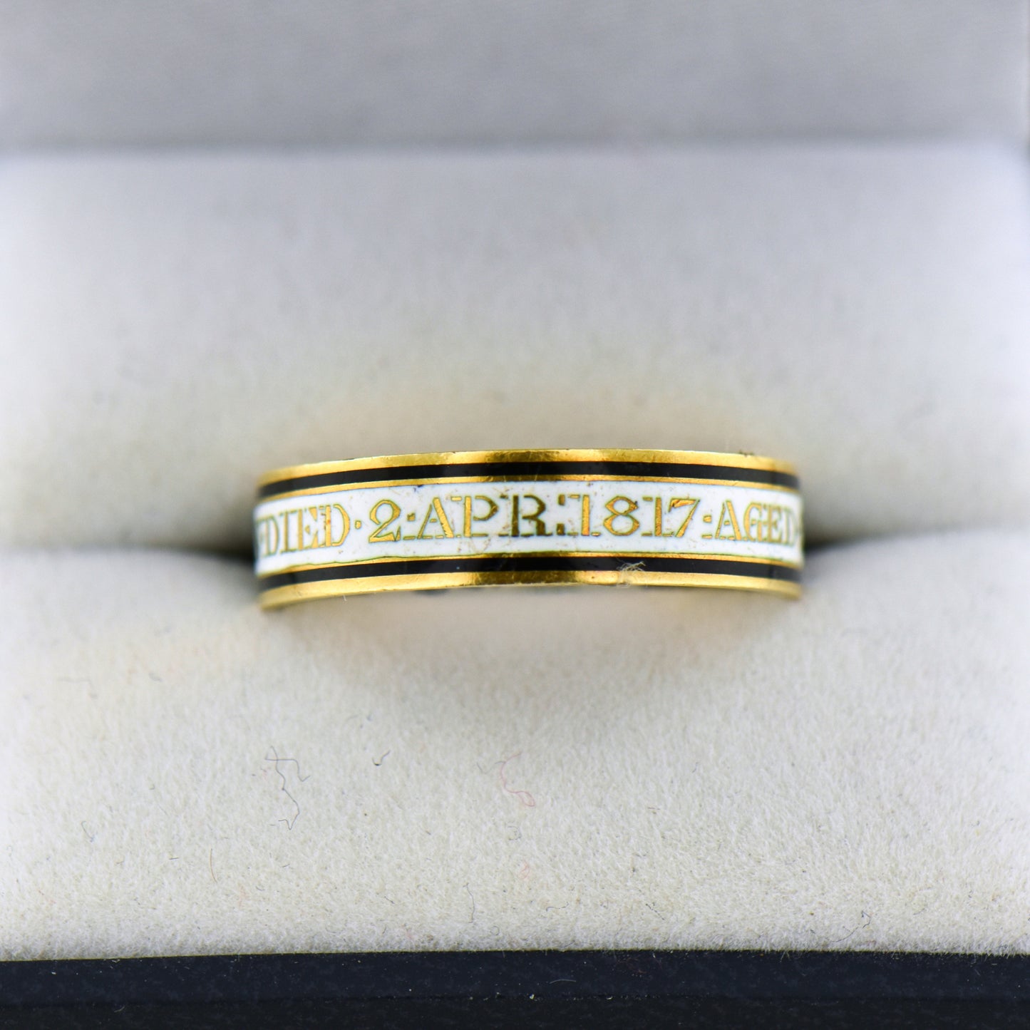 Georgian "Memento Mori" Enameled Gold Mourning Ring