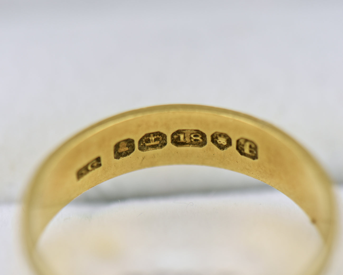 Georgian "Memento Mori" Enameled Gold Mourning Ring