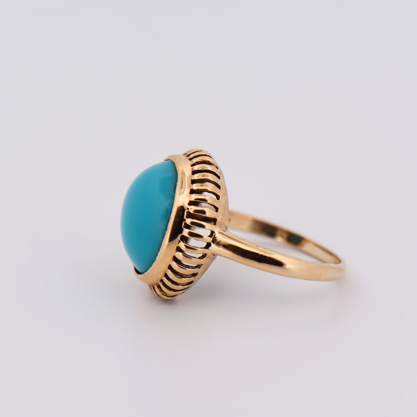 Mid-Century Turquoise Ring in Yellow Gold