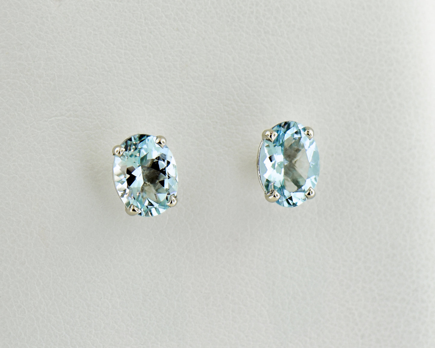 Oval Aquamarine Studs in White Gold