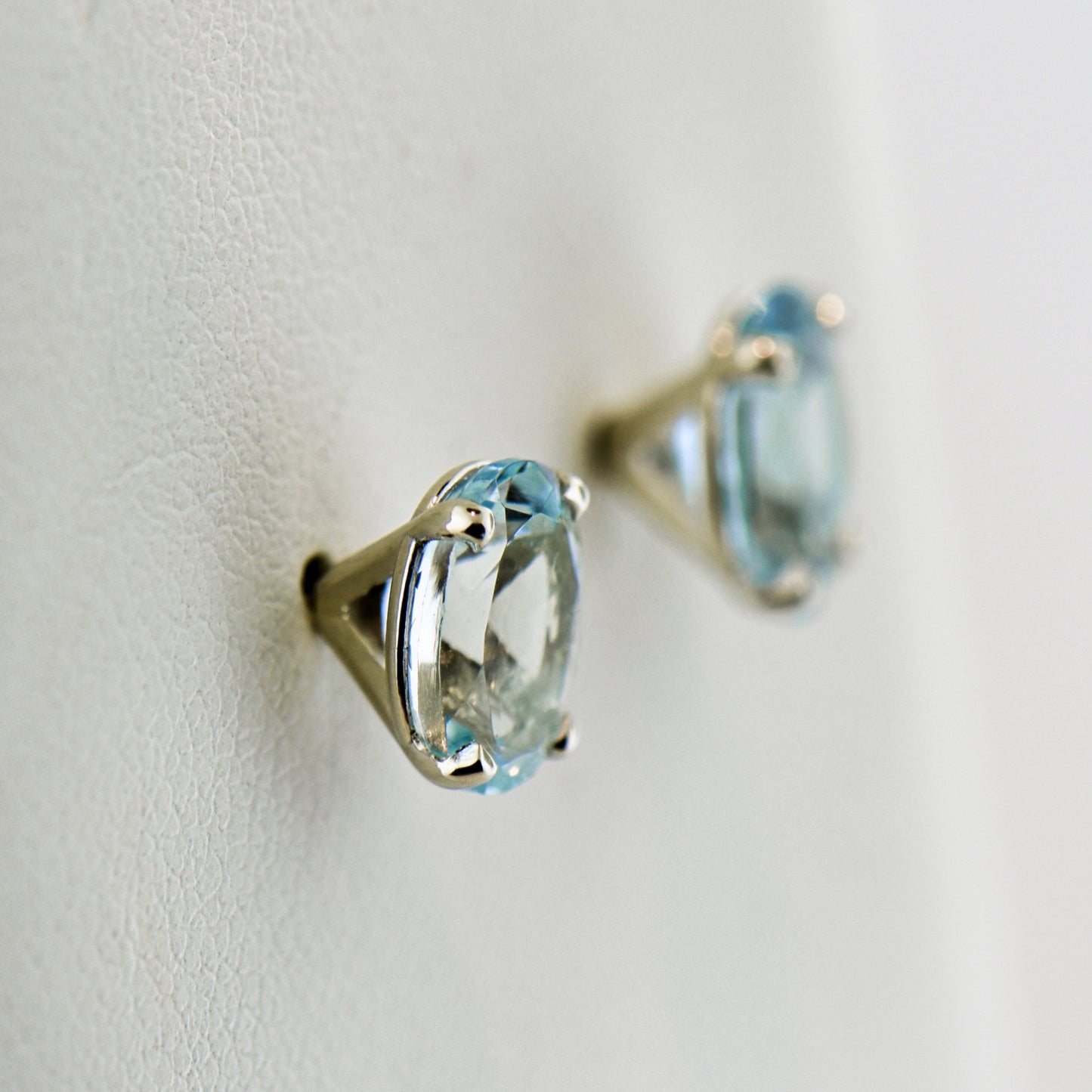 Oval Aquamarine Studs in White Gold