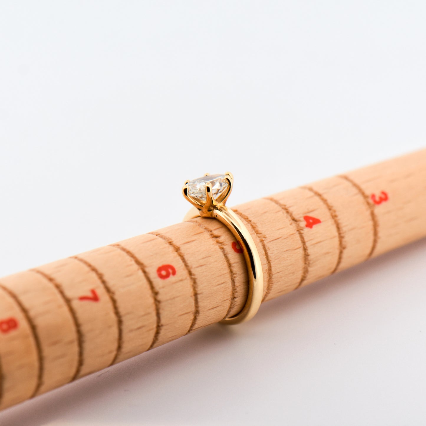 Oval Diamond Solitaire Ring in 18k Yellow Gold