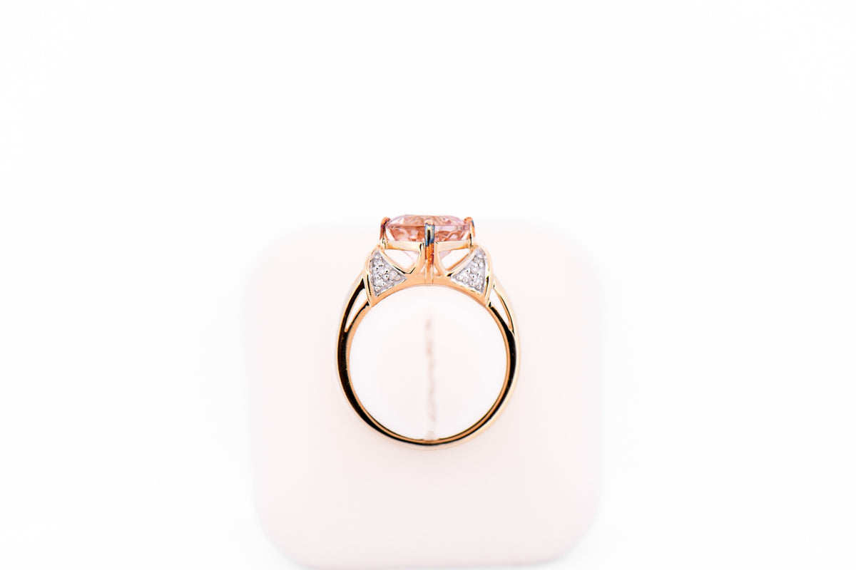 Peachy Pink Round Morganite Ring in Yellow Gold