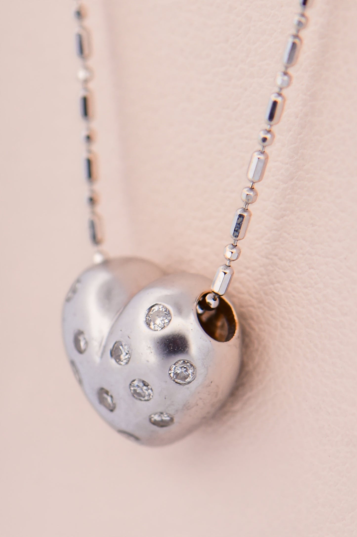Puffed Etoile Heart Pendant with 18-inch Chain