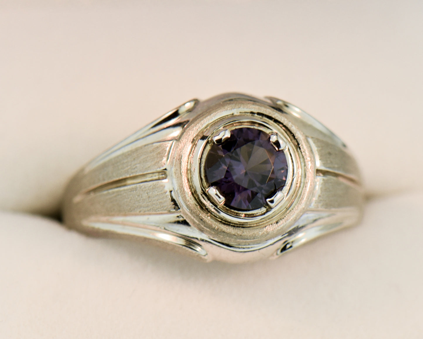 Vintage Gent's Ring with Round Violet Grey Spinel
