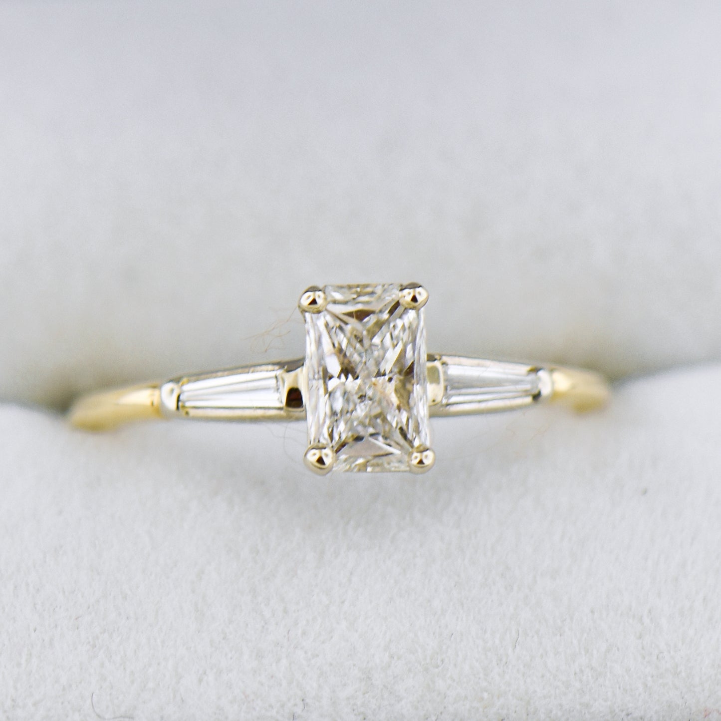 Classic Engagement Ring with Radiant Cut & Baguette Diamonds