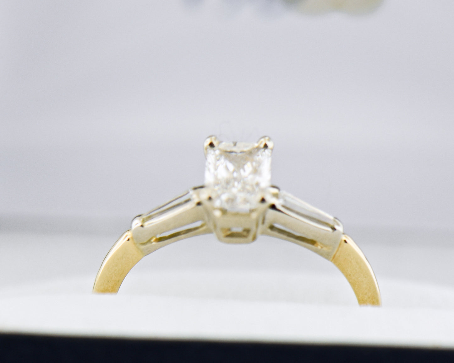 Classic Engagement Ring with Radiant Cut & Baguette Diamonds