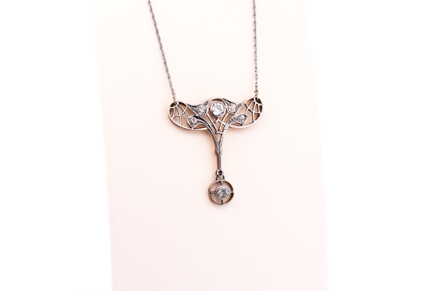 Rare Art Nouveau Diamond Necklace in Platinum-Topped Gold