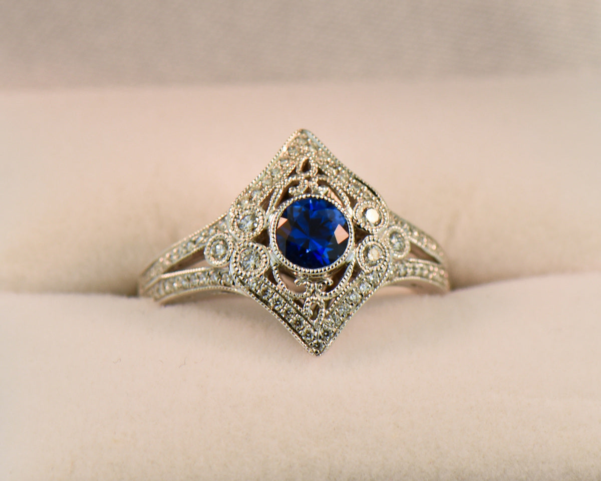 Vintage Style Blue Sapphire & Diamond Ring
