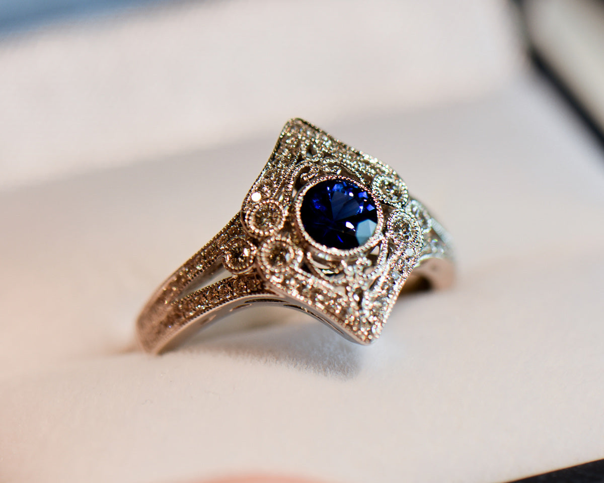 Vintage Style Blue Sapphire & Diamond Ring