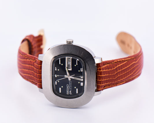 Vintage Seiko Lordmatic 5606-5010 JDM Automatic Cushion Watch