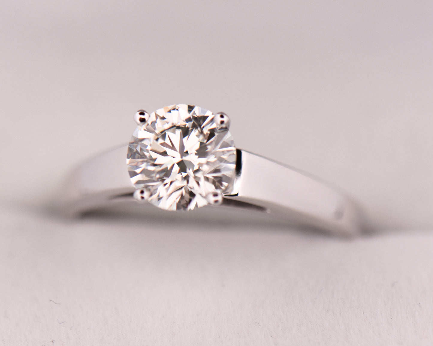 Natural Diamond Solitaire Engagement Ring- 1ct VVS