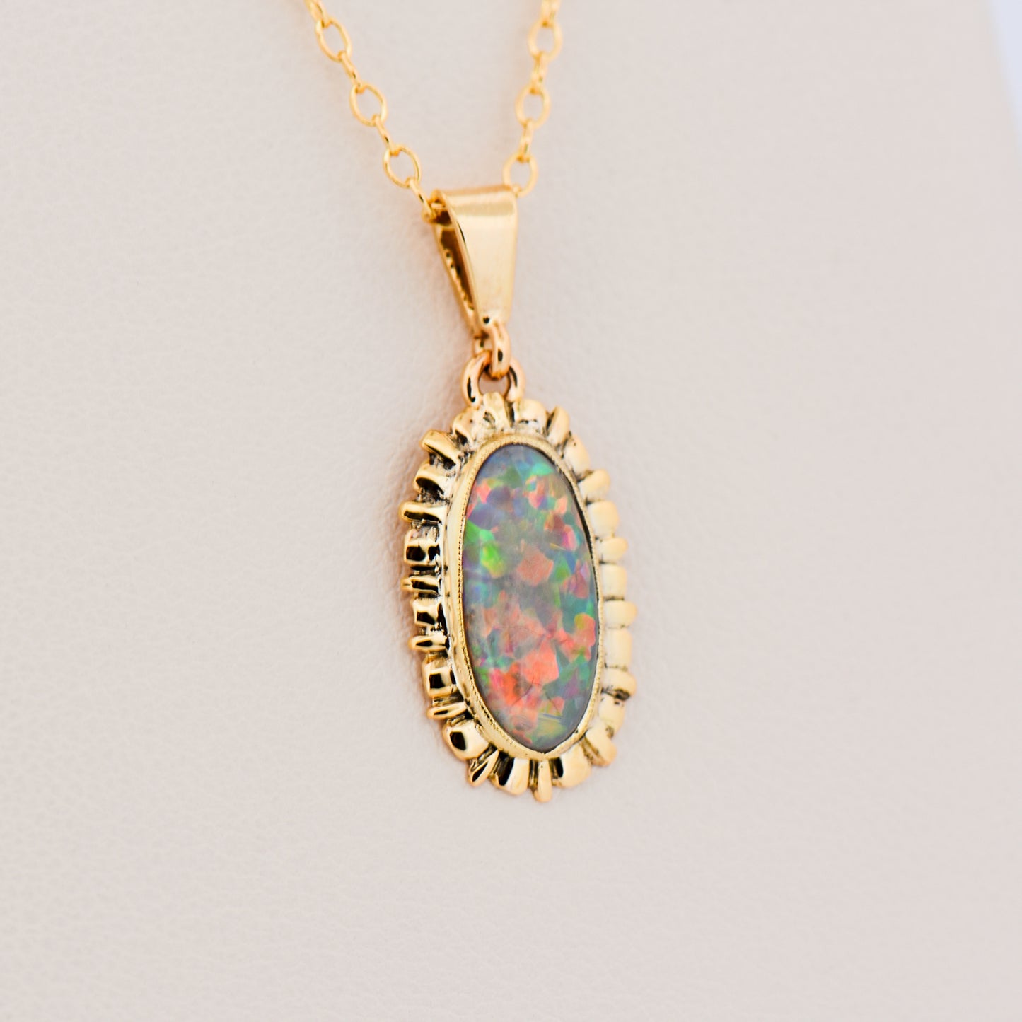 Antique Top Gem Opal Pendant with 17-inch Chain