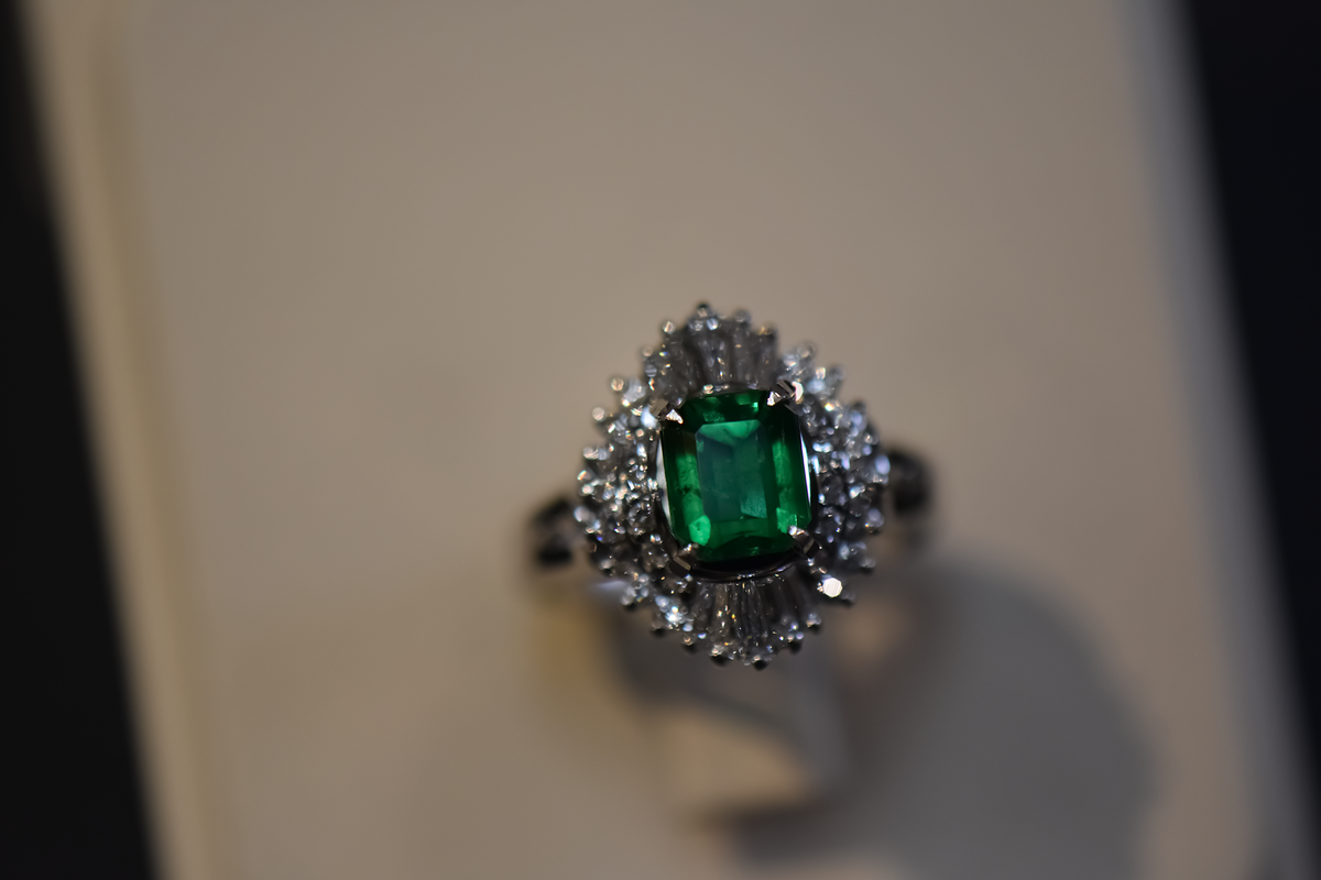 Top Quality Natural Emerald & Diamond Ballerina Ring in Platinum