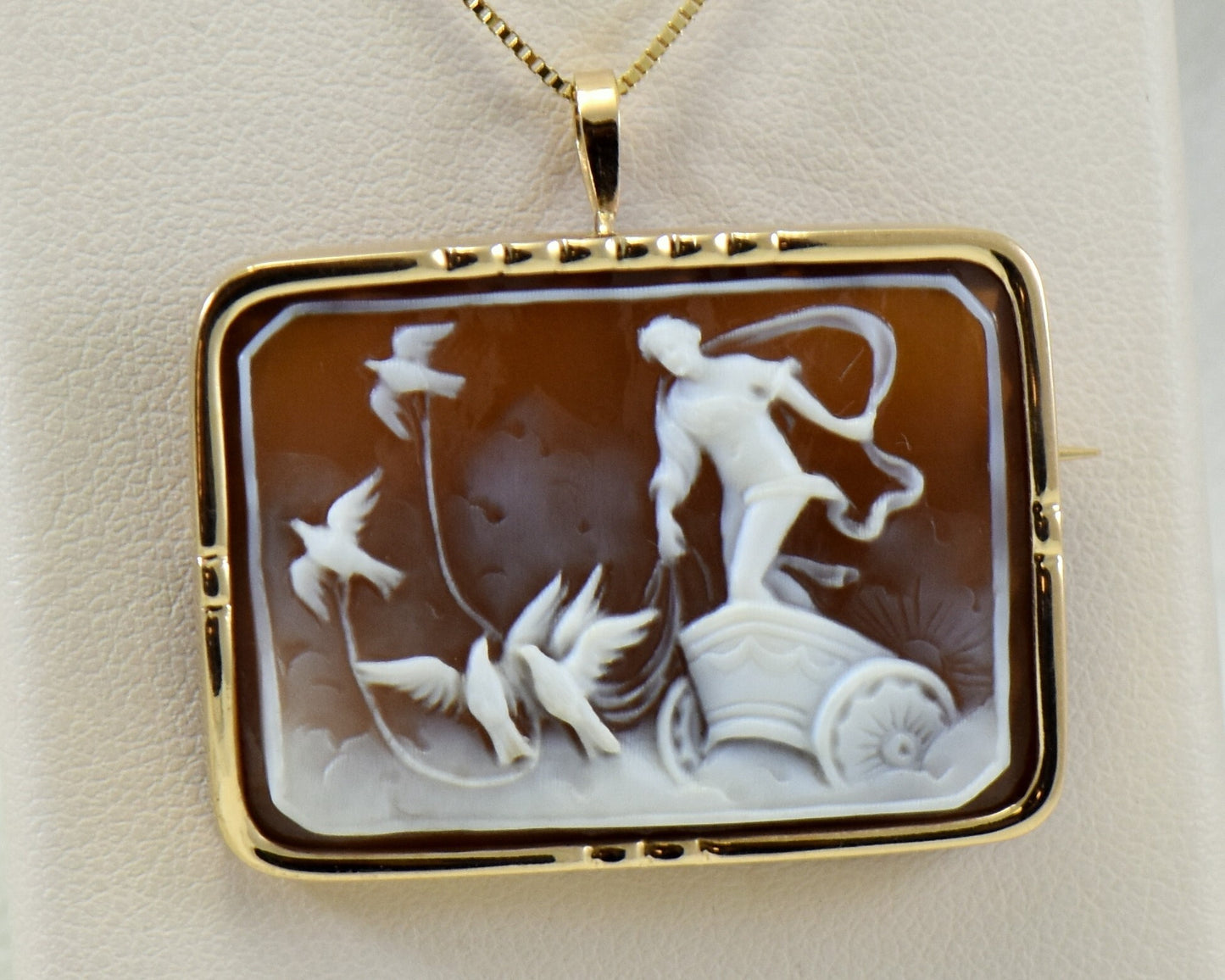 Cameo Pendant/Brooch Combo Depicting Venus in Her Chariot