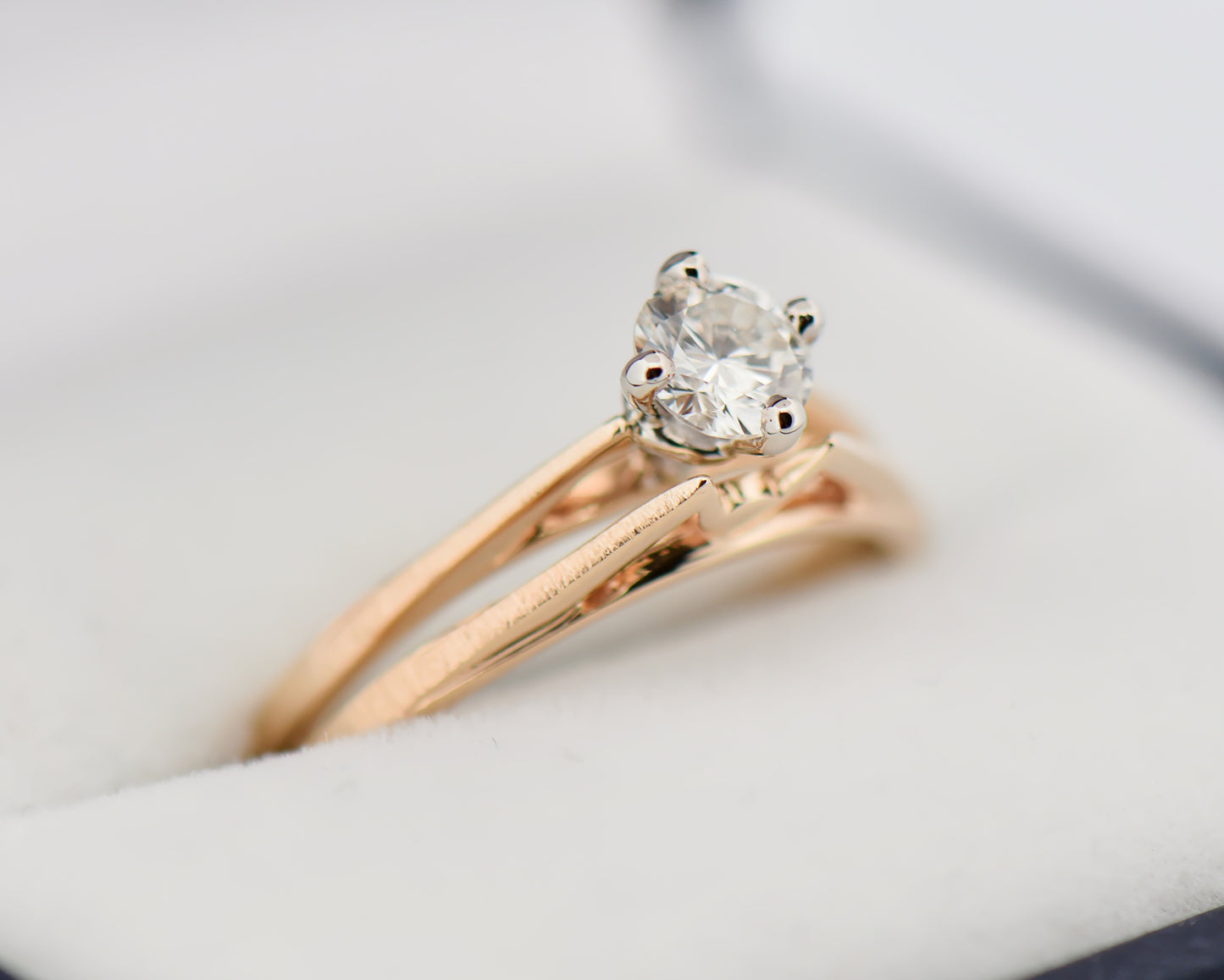 Vintage Diamond Wedding Set in Yellow Gold