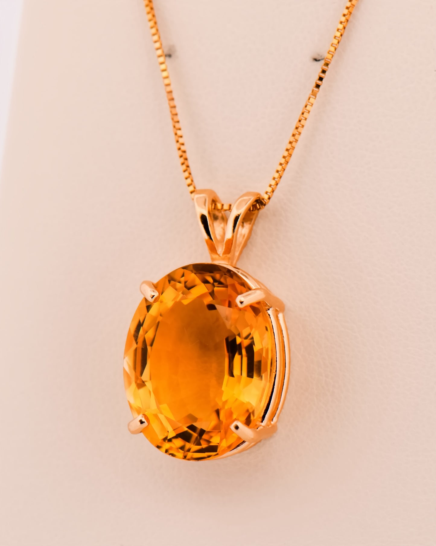 Vintage Oval Citrine Pendant in Yellow Gold