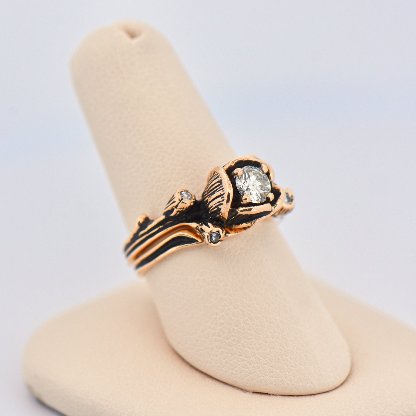 Vintage Rose Carved Wedding Set with Diamond Accents