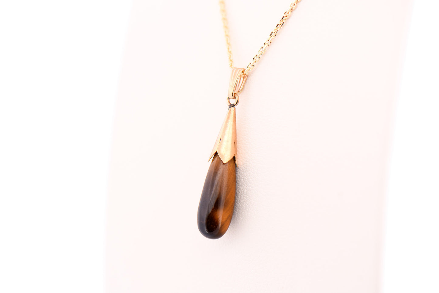 Vintage Tiger's Eye Briolette Drop Pendant in Yellow Gold