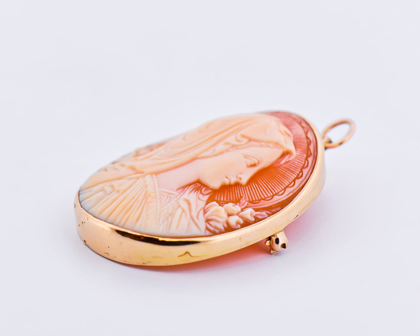 Vintage Shell Cameo Pin-Pendant in 14k Yellow Gold